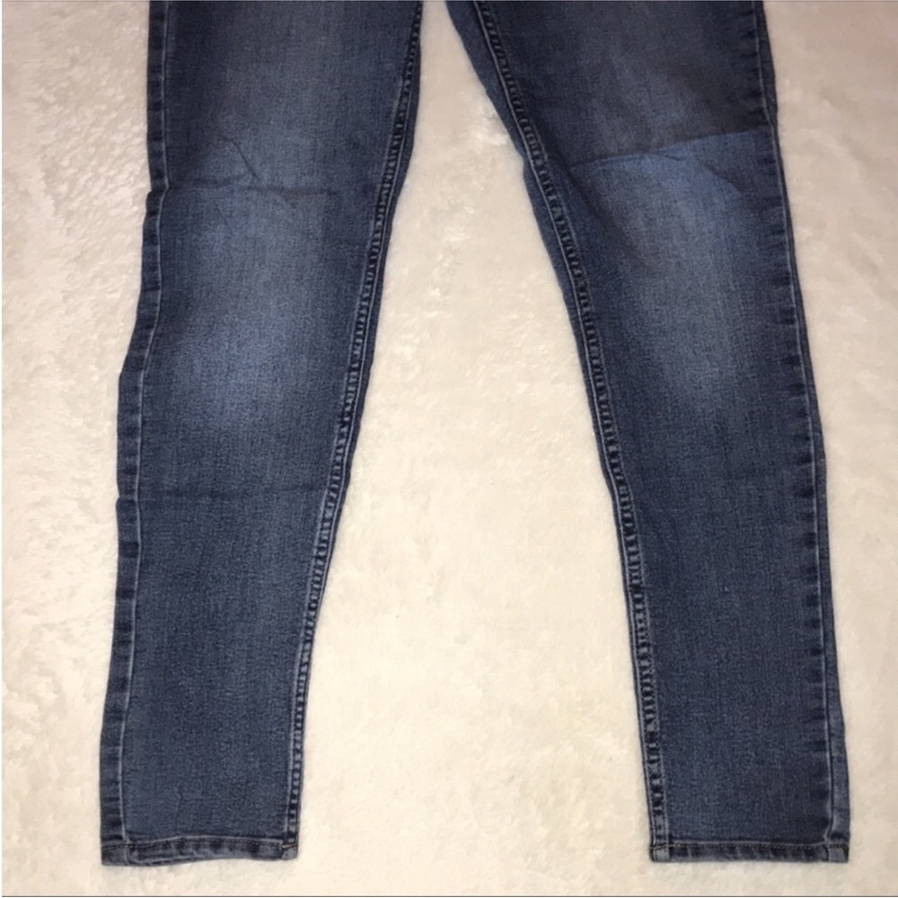 High Rise Jeggings - Picture 4 of 10